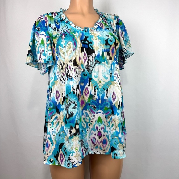 Sunny Leigh Women’s Sz L Top Blouse Shirt Blue Flowy Short Sleeve Ruffled Neck - Picture 1 of 13
